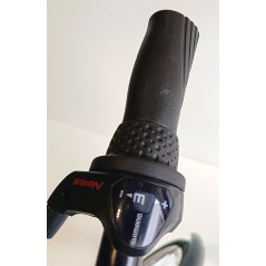 ROWER NEXUS ALUM.AMORTYZATOR 28'' Z PRZERZUTKAMI